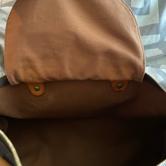 Authentic LV Speedy 35 beautiful condition - Picture 10 of 16